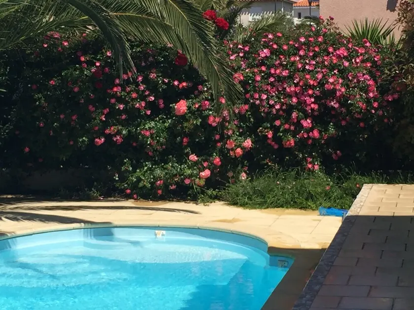 MAISON  VILLA tous cft ****  6 à 12 pers  piscine ch  à 300 m des plages  lagons - Image 1