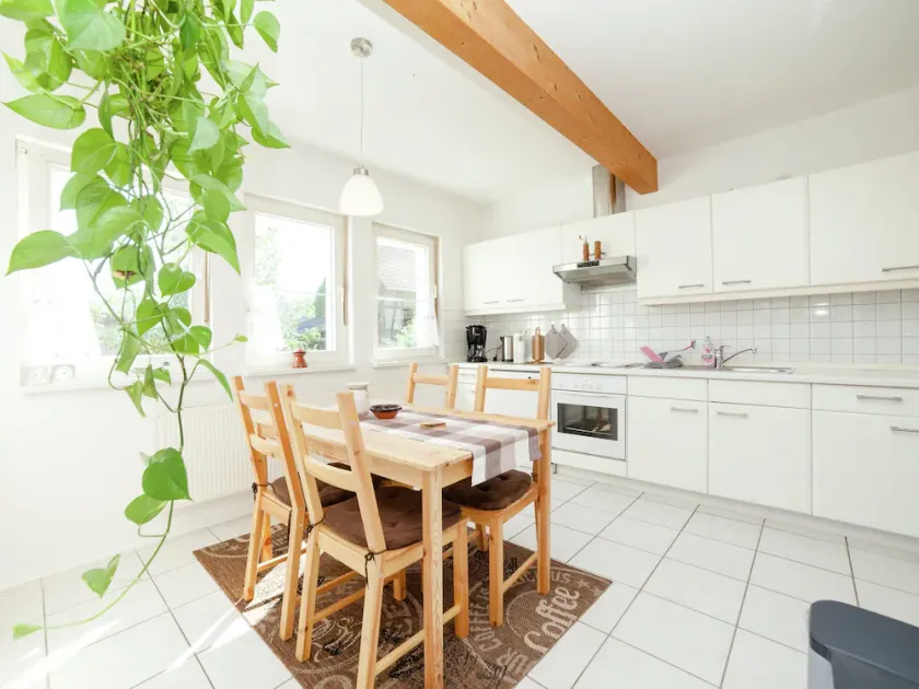 Ferienwohnung in Densberg mit Terrasse - Image 1