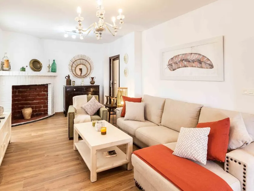 Rustic house with fireplace and wifi - Image 1