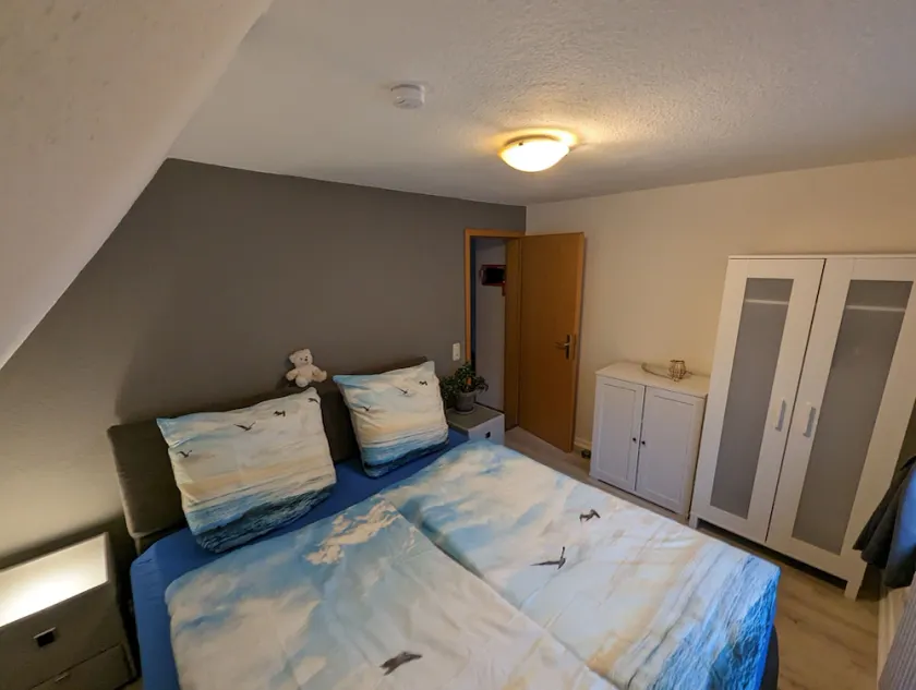 Vacation apartment near the beach with sea view - Image 1