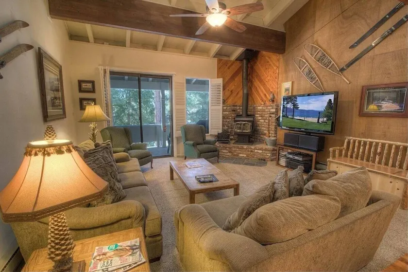 Eagle's Lake Retreat condo - Image 1