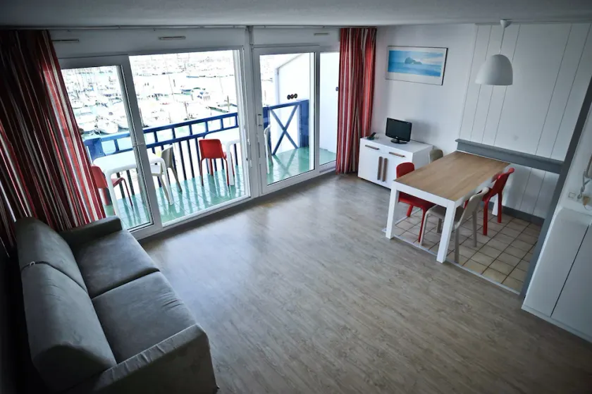 Près de la Plage | Appartement Abordable +Parking - Image 1