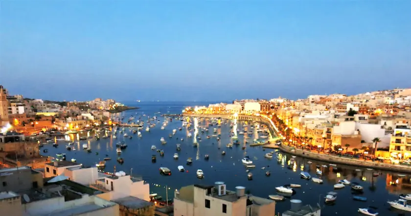 Amazing port and sea views from this modern, fully equipped 2 bedroom apartment - Image 1