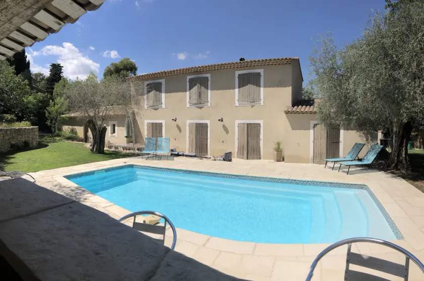 Superb house with heated pool in a beautiful garden - Image 1