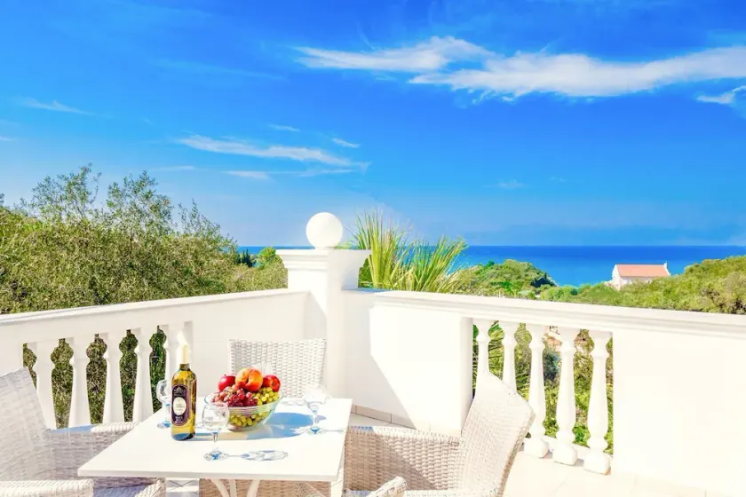 Villa Mellow - Three Bedroom Villa, Sleeps 6 - Image 1