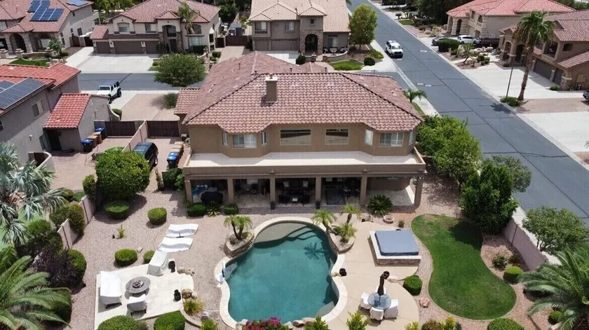 LUXURY DREAM HOME, 6 Zim Pool / Whirlpool, 8 Flachbildfernseher, zwei Feuerstellen, 5000 sq f - Image 1