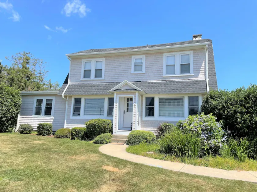 Waterview! Charmigt Uppdaterat Beach Home - Image 1