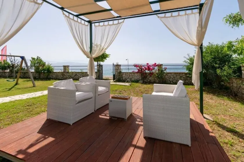 Oceanfront Private Villa in the heart of Corfu in Barbati - Image 1
