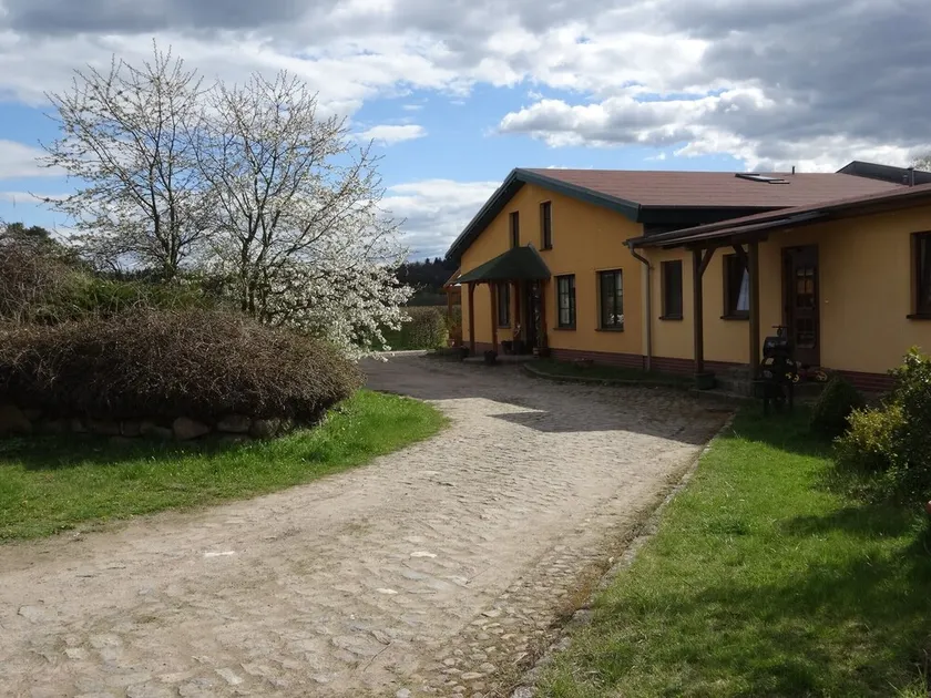Appartamento 'Ferienbauernhof - Ferienwohnung 6' con terrazza privata, giardino privato e Wi-Fi - Image 1
