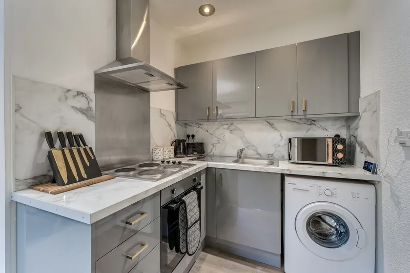 Garden Flat, Loch Lomond - Image 1