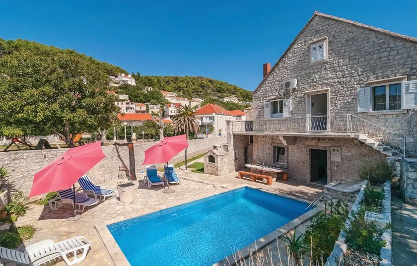 Splendida casa a Pucisca - Image 1