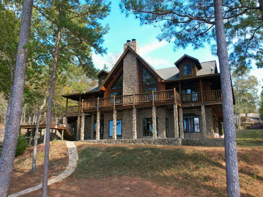Smith Lake Family Retreat Log Home, Private Boat Ramp, Dock, Theater & Game Room - Image 1