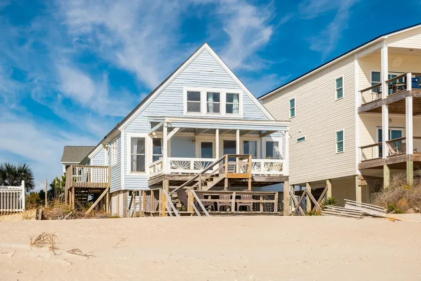 Cuddlefish: Oceanfront Home with Beautiful Sunset Views - Image 1