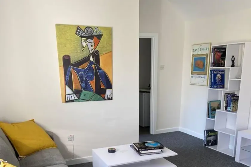 TownHouse - Sleeps 6 - Parking - Garden - Image 1