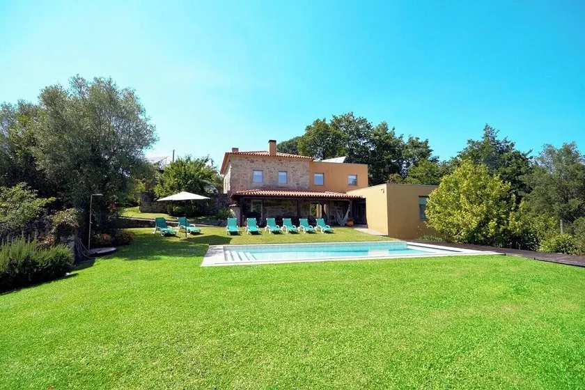 Stupenda villa per vacanze con piscina riscaldabile privata e viste incantevoli - Image 1