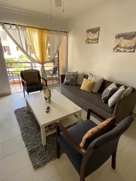 Lovely 2-bedroom 2 bath condominium located in the second floor with a Pool. - Image 1