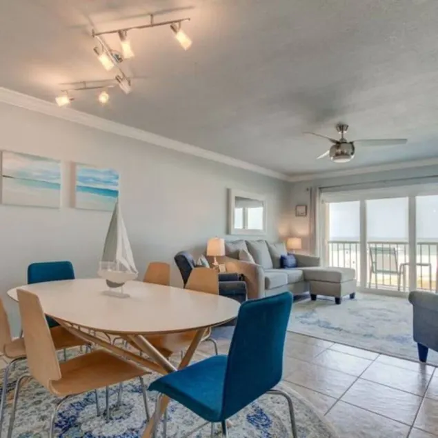 #3-SALE! BOOK NOW! 2 BR- King Bed! Directly On the Sand! - Image 1