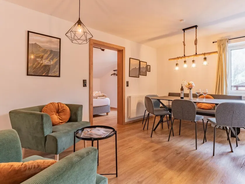 Nice group accommodation, 1.3 km to the ski lift - Image 1