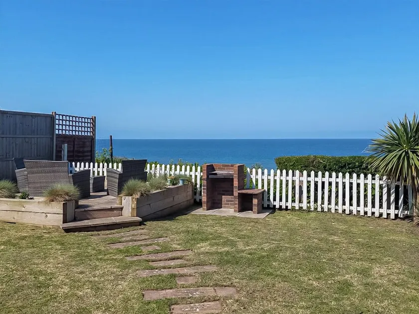 2 bedroom accommodation in East Runton, near Cromer - Image 1