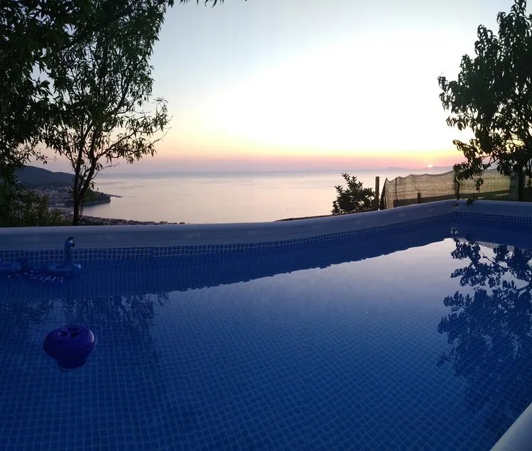 🤩 APP MARAVILHOSO. PARA COM PISCINA E JARDIM COM VISTA CAPRI E COSTA AMALFI - Image 1