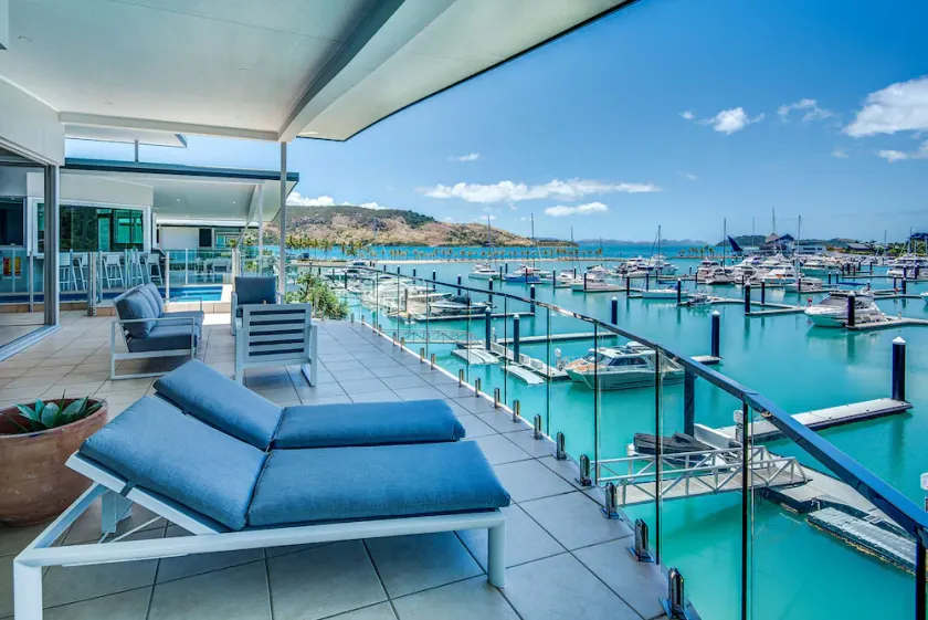 Pavillions Penthouse 5 - Image 1