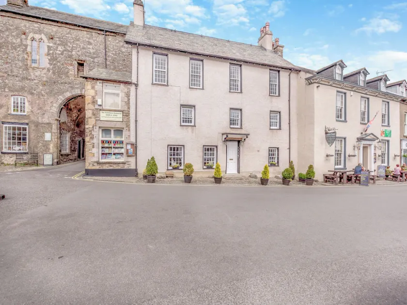 3 værelses bolig i Cartmel, near Grange-over-Sands - Image 1