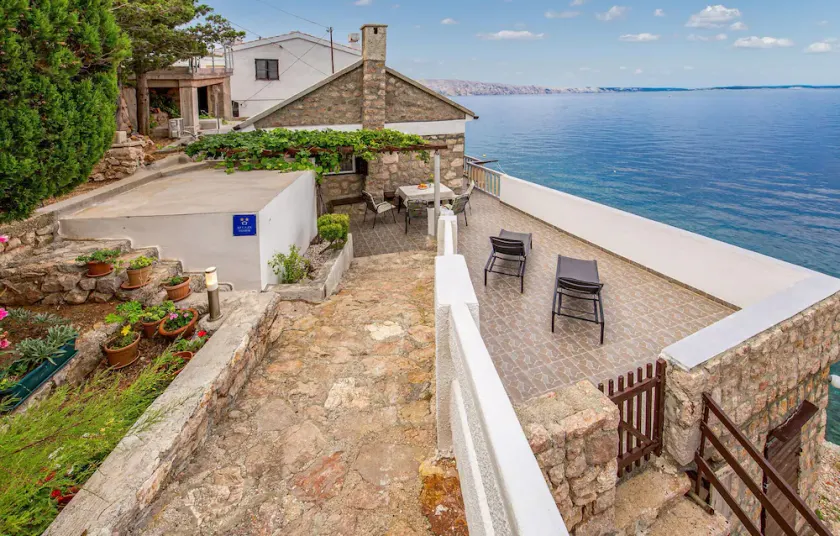 2 bedroom awesome home in Starigrad - Image 1