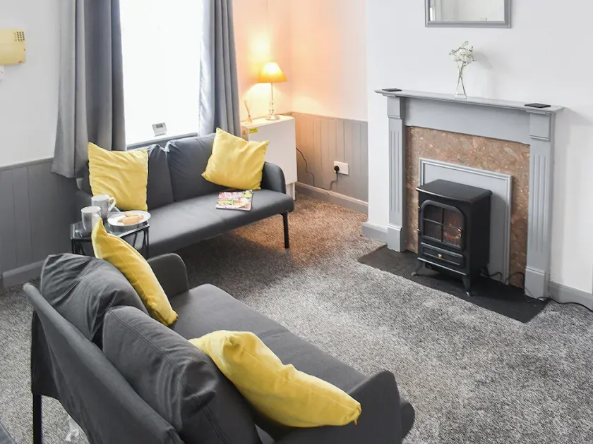 2 bedroom accommodation in York - Image 1