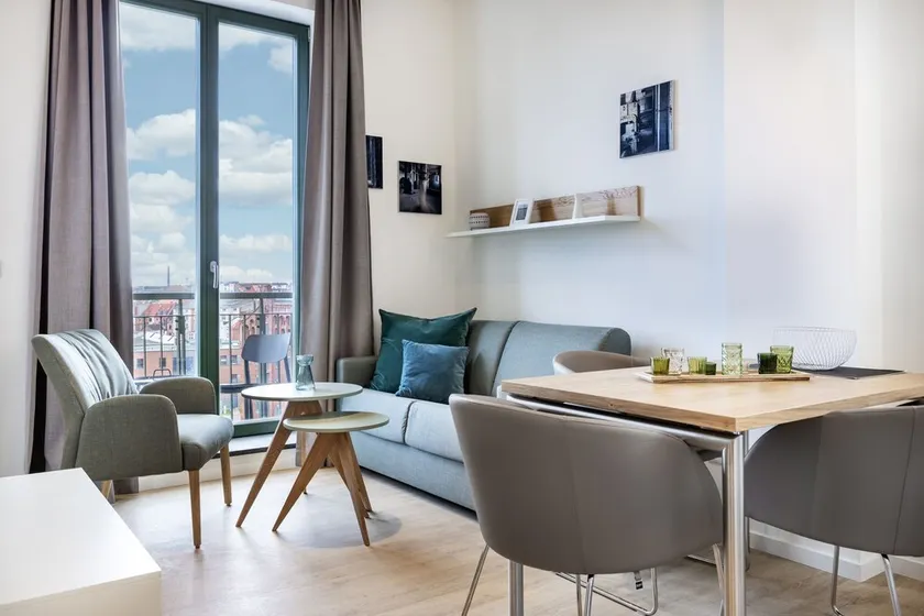 Schickes Apartment mit Balkon in Erstklassiger Lage im Hafen Inkl. Saunanutzung - Image 1