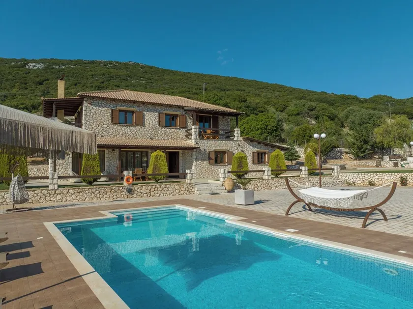 Piedra Villa - Image 1