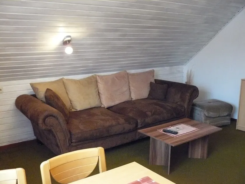 Good living - Image 1