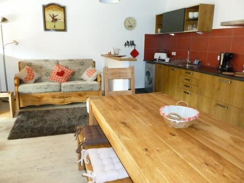 STOR BERGLIGE LEJLIGHED 8/9 FOLK-WIFI-CHALET ATMOSFÆR-FACING PÅ Hældningerne - Image 1