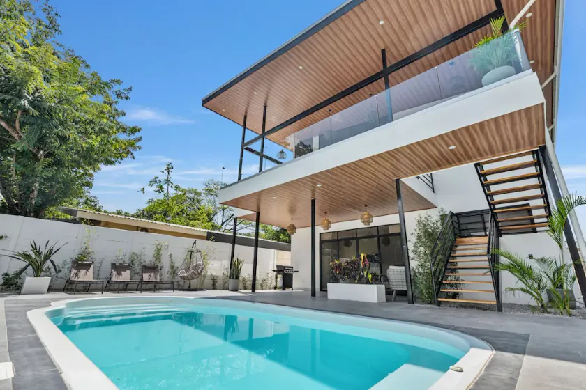 Casa Driftwood -Modern and Tropical Costa Rica Getaway - Image 1