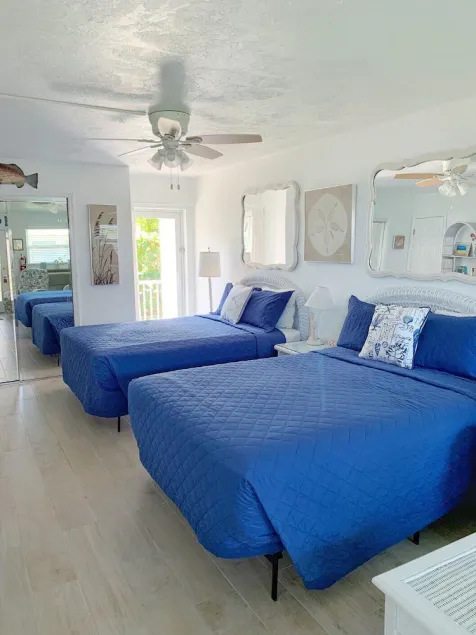 Beachside Unit 09 - Key Colony - Image 1