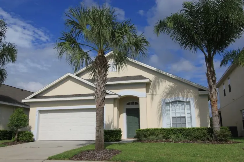 Newly Renovated 2000 SQFT SFH; 4BR/3BA, 2 Master Suits, Private Pool & Spa - Image 1