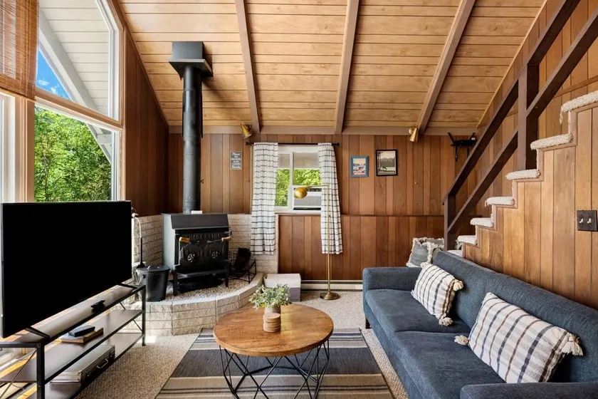 Hot Tub, Huge Deck, Fire Pit, WiFi at Chalet Cabin - Image 1