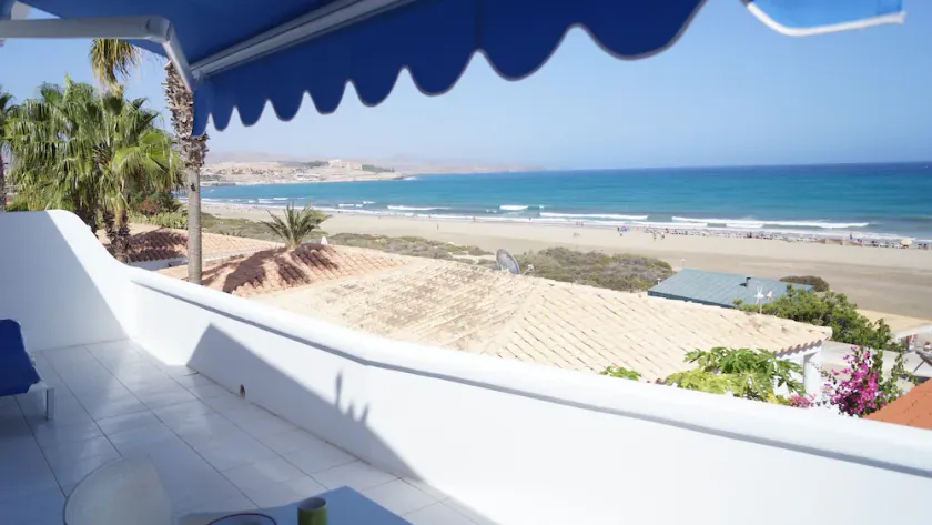 2-Zimmer-Apartment, 50 Meter zum Strand, Panorama-Meerblick - Image 1