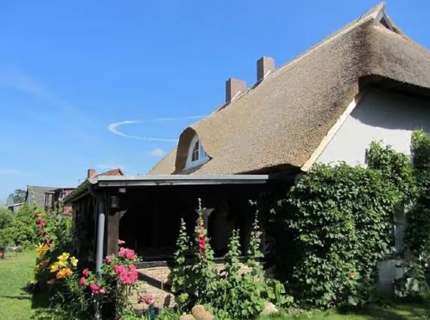 Appartamento vacanze 'Koras Dachkammer' con giardino privato - Image 1
