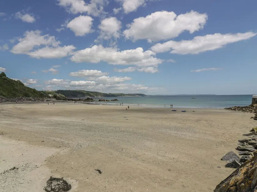 Seaside Apartment - Image 1