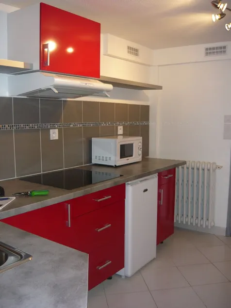 charmant f1 tout confort quartier residentiel et calme - Image 1