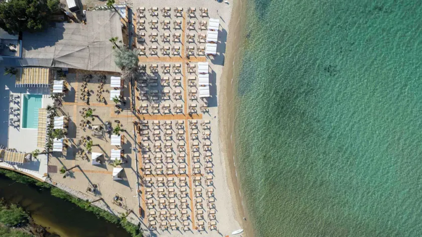 Linari Sea & Suites - Image 1
