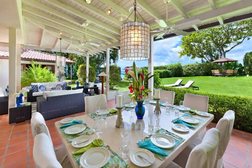 Church Point 4 - Charmerende Tropical Beach Bungalow - Image 1