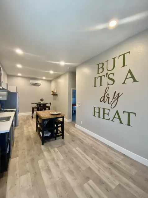 Modern Guest House in Great Central Location! - Image 1