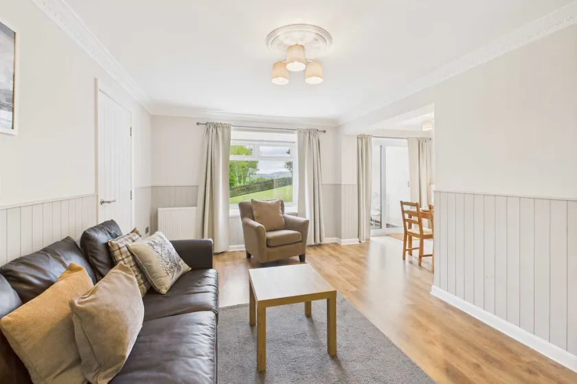 Host & Stay - The Fairways - Image 1