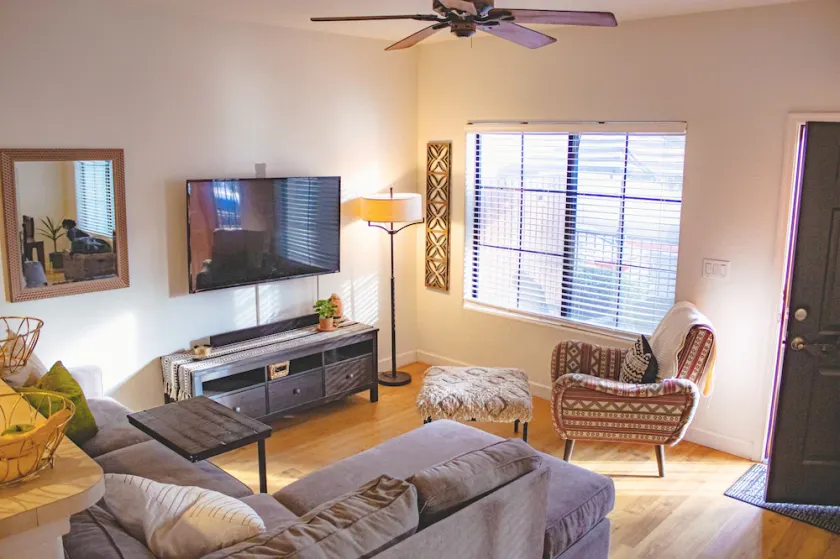 Cozy and Comfortable Desert Retreat close to your Phoenix fun - Image 1