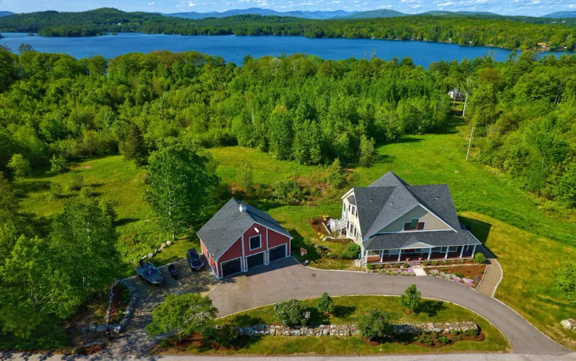 Seven Gables Farm!  Gorgeous home near Lake Waukewan! - Image 1