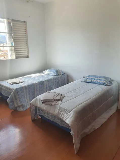 Apartment 1 is quiet and safe, well located. - Image 1