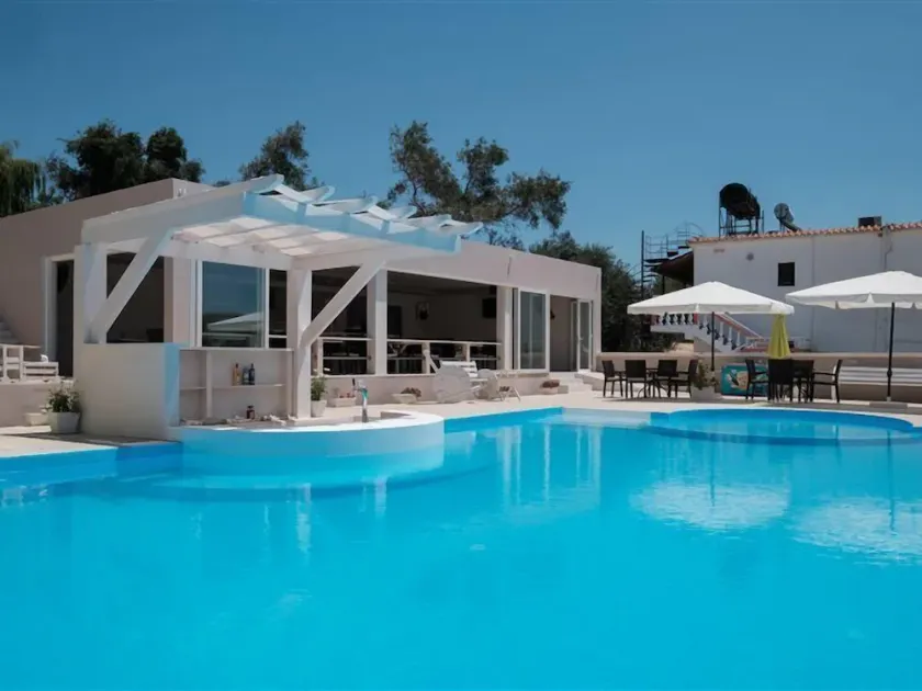 Kouros Apartments & Studios By Hotelius - Image 1