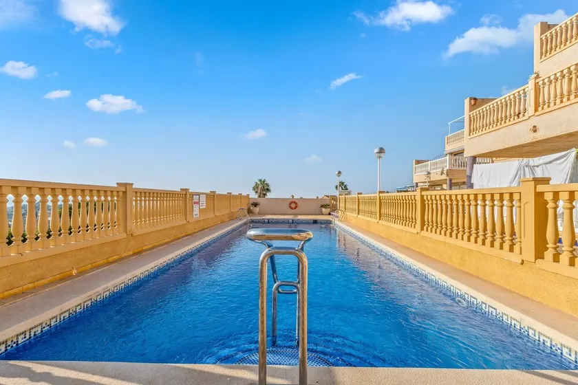 Appartamento a Bolnuevo con vista mare, piscina condivisa, A/C e Wi-Fi - Image 1