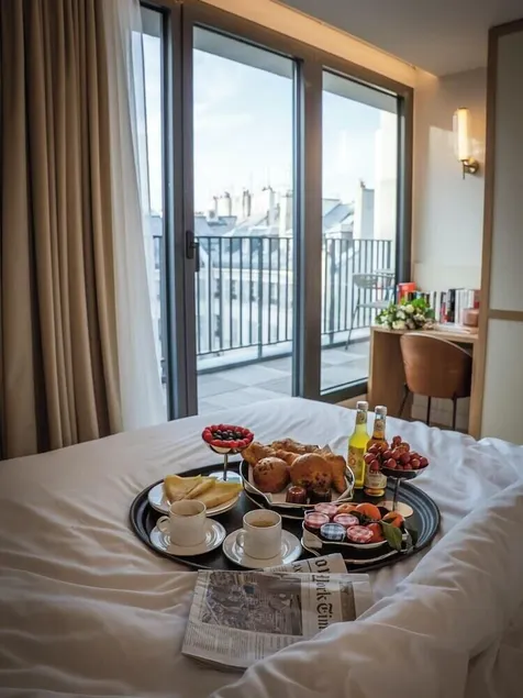 Le Pera Hotel - Image 1